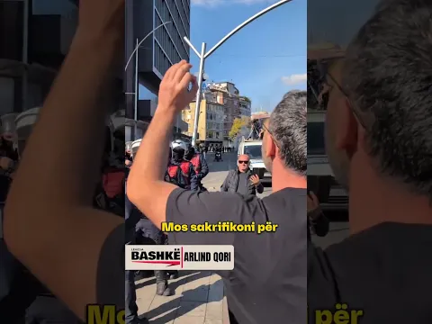 Dy fjalë policëve