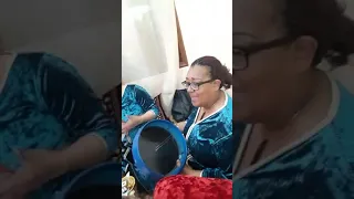 دخلي تفرجي و نساي لهم     دندنها