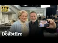Lagu Mrs. Doubtfire (1993) Cast \u0026 Set 👵 Then vs Now (2026) Latest Selfies 📸 Helloooo!...