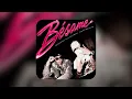 Marcos Villalobos, Martinwhite - Bésame (Instrumental)