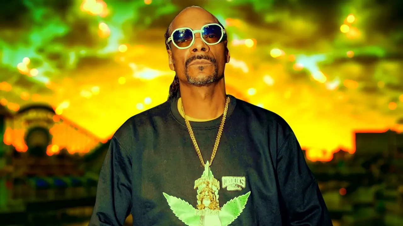 Snoop dogg eminem dr dre fly high. 2pac Snoop Dogg. Снуп дог 2022. Снуп дог 2022 в жизни. Snoop Dogg Eminem обезьяна.