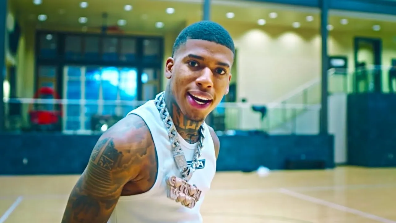 NLE Choppa ft. @bigxthaplug - Pistol Paccin (Official Video) NLE Choppa ft. @bigxthaplug - Pistol Paccin (Official Video)
