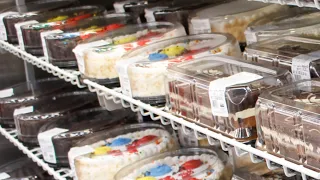 Watch This Before Buying A Sheet Cake From Costco