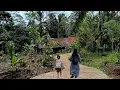 Menelusuri perkampungan indah malah tersesat ke hutan...suasana kampung terpencil memang bikin betah