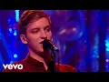 George Ezra - Listen to the Man Live from Top of the Pops New Year Special 2014