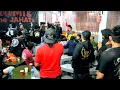Download Lagu ROMI \u0026 The JAHATs - Jhony lebay (live Acoustic)