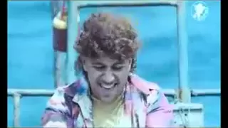 اغنيه حزلئوم انا من البدايه يا غربه بتحمل      دندنها