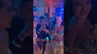 المطرب اسلام رحيم مولع الدنيا مع صافيناز 