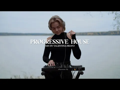 Download MP3 Progressive House mix by Valentina Bravo