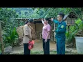 Download Lagu Dankbaarheid - Dakloos meisje krijgt oud huis van vriendelijke politieagent