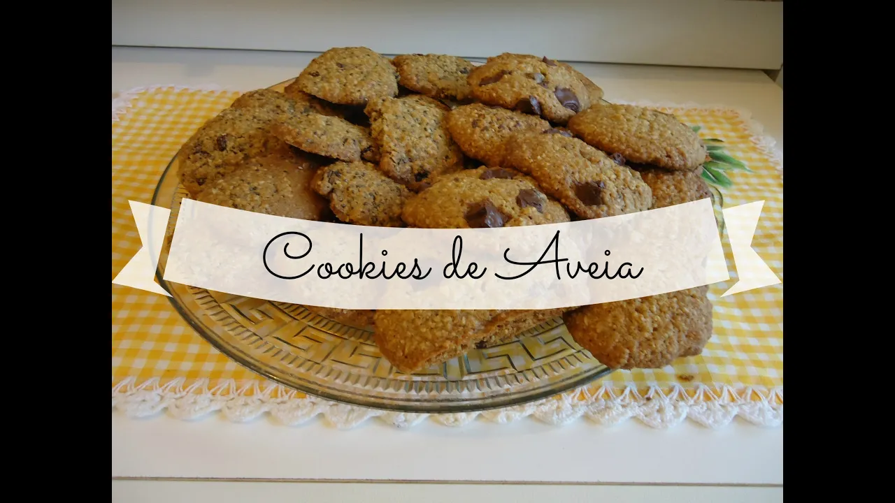 COOKIES DE AVEIA COM CHOCOLATE