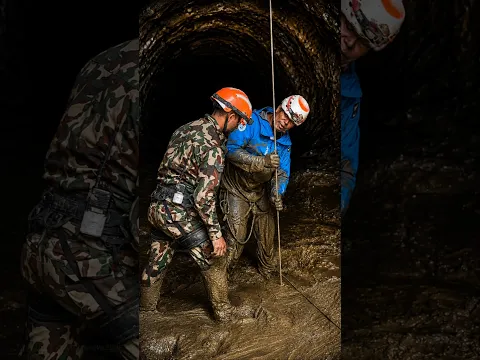 They Risked Their Lives to Save Flood Victims in Nepal ( Indian Army vs Nepal Floods )