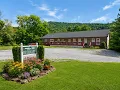 Snowshoe Area-Affordable 3 ba 1 020 condo couple miles to Cass Snowshoe 139 900