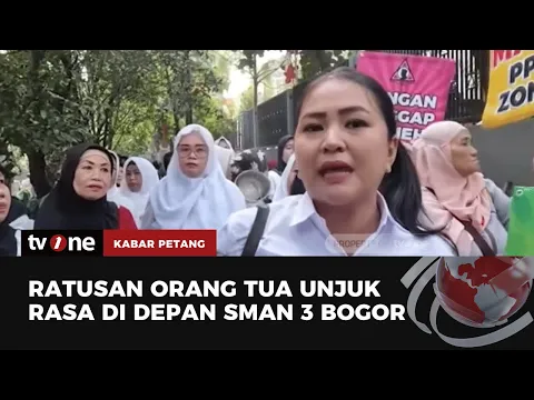 Pakai Seragam Putih Abu, Ratusan Ibu Protes PPDB Sistem Zonasi di Bogor