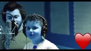 حبيبي لما راسي يوجعه ياخذله حبه دواء 