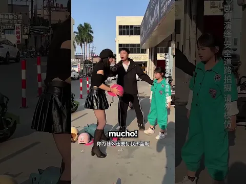 Ella Robó El Casco De La Niña Pero Por Esta Razón 😢