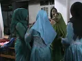 Download Lagu Ibu ikut bergoyang bersama artis yieeska entertaiment