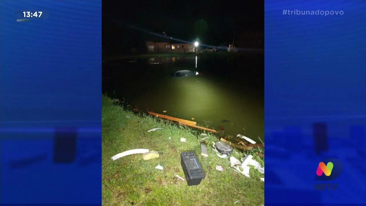 Susto! Carro cai em açude e mãe e filha são salvas por moradores, em Campo Alegre