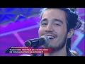 Tiago Iorc canta "Coisa Linda" e derrete corações no palco do Programa da Sabrina