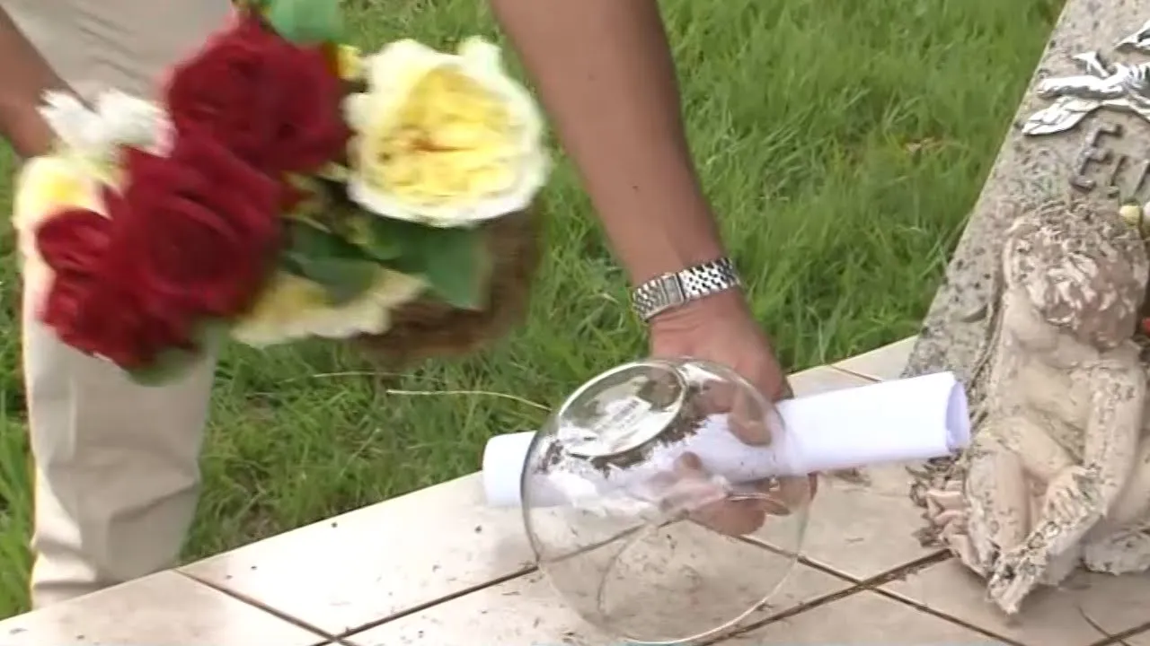 Ação contra a dengue fiscaliza limpeza nos cemitérios de Chapecó