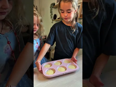 Greek Yogurt Muffins with Dark Chocolate 🍫🧁 #angelicasfamily