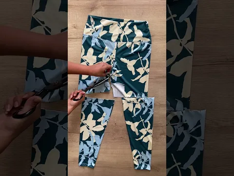 ♻ RECICLAR y Transformar ROPA Vieja a Nueva ✂👕 Convertir Ropa - CLOTHING HACKS - #Shorts  #moda #diy