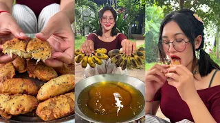Cooking deep fried banana fritters recipe