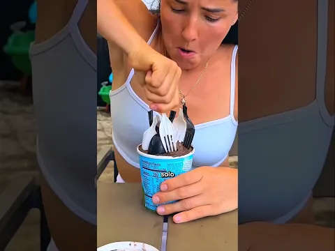 ¡Luna rompió todas las cucharas! 🥄😱😂#Luna #Cucharas #Diversión #Shorts