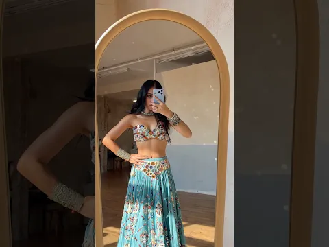 It’s finally on my body! Garba time🤍 #india #navratri #diwali #indianinfluencer #fashioninfluencer