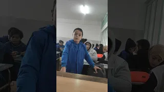 التلميذ ادم عتيق السنة ثانية متوسط كيف تتغير سرعة جسم 