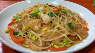 豆芽和五花肉是絕配！不油膩超下飯，簡單一炒，廚房小白也能做❗Chinese Chef Cooks 🤤 My dad's ✅ The Perfect Pork Belly & Bean Sprouts❗