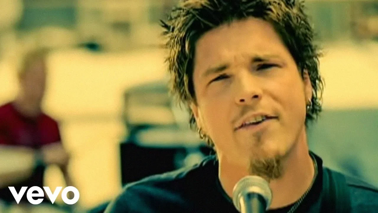Crossfade - Colors (Video) Crossfade - Colors (Video)