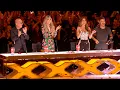 Lagu Simon Cowell SMASHES the Golden Buzzer for 13-Year-Old PRODIGY Singer!
