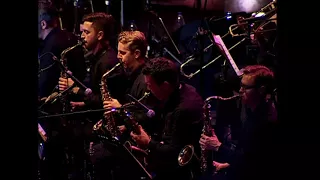 FLY ME TO THE MOON OMAR KAMAL LIVE IN BEITEDDINE عمر كمال مهرجان بيت الدين لبنان 