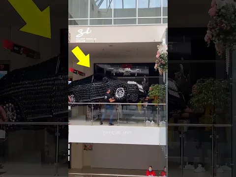 A Car Made Entirely of Balloons 🤯
