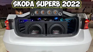 تركيب سستم ضخم بأدق التفاصيل لسياره Skoda Superb 2022 