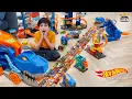 HOT WHEELS CITY ULTIMATE TRACK SET PLUS NEW TOY CARS AND PLAYSETS