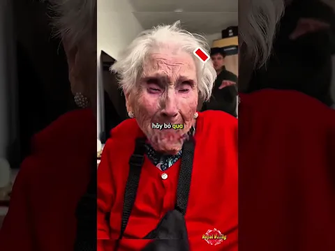Bác sĩ sốc khi nhìn vào tai của bà cụ 70 tuổi 😱