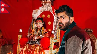 عبادة الأطفال في نيبال وعمرها 5 سنين ممنوع تلمس الأرض Life Of A Kumari Goddess 