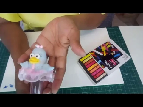 GALINHA PINTADINHA CANDY COLORS EM BISCUIT