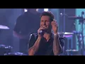 Maroon 5 ft. Christina Aguilera - Moves Like Jagger (Live at the AMA 2011)
