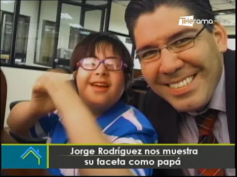 Jorge Rodríguez nos muestra su faceta como papá