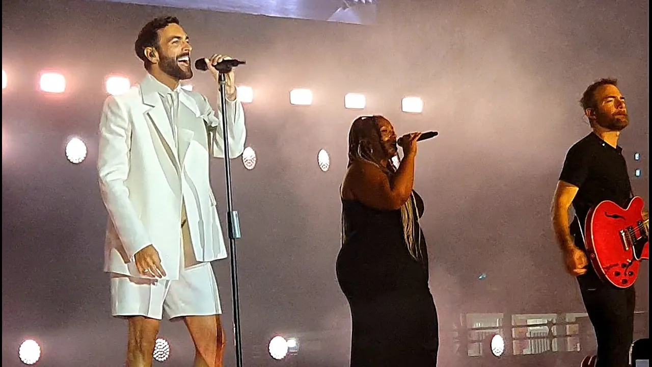 Marco Mengoni - Cambia Un Uomo (Inizio Concetro) Live at "Circo Massimo" - Roma 15.07.2023