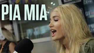 pia mia sang for kanye drake at kardashian dinner