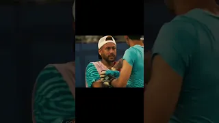 فاكر لما كان الخوف كله في عينيك   دندنها