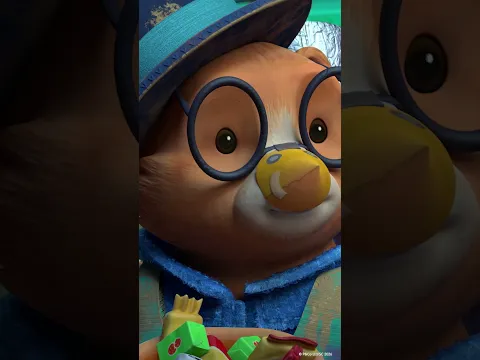 The Adventures of Paddington | Mr Curry giving everyone a fright!