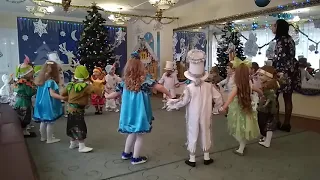 Середня група 4 Пісня про ялиночку 