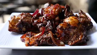 The kitchen sizzles with Chef Maurine’s sexy goat choma || TUPIKE