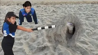 DENİZDEKİ DEV YILAN KUMUN İÇİNDEN ÇIKTI !! MELİSA NİSA PEŞİMİZDEN GELMİŞ !!