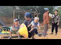 Download Lagu Building Aunt Lien’s House Together \u0026 Sharing a Heartwarming Family Meal